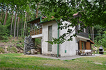 Chata u lesa na Podblanicku